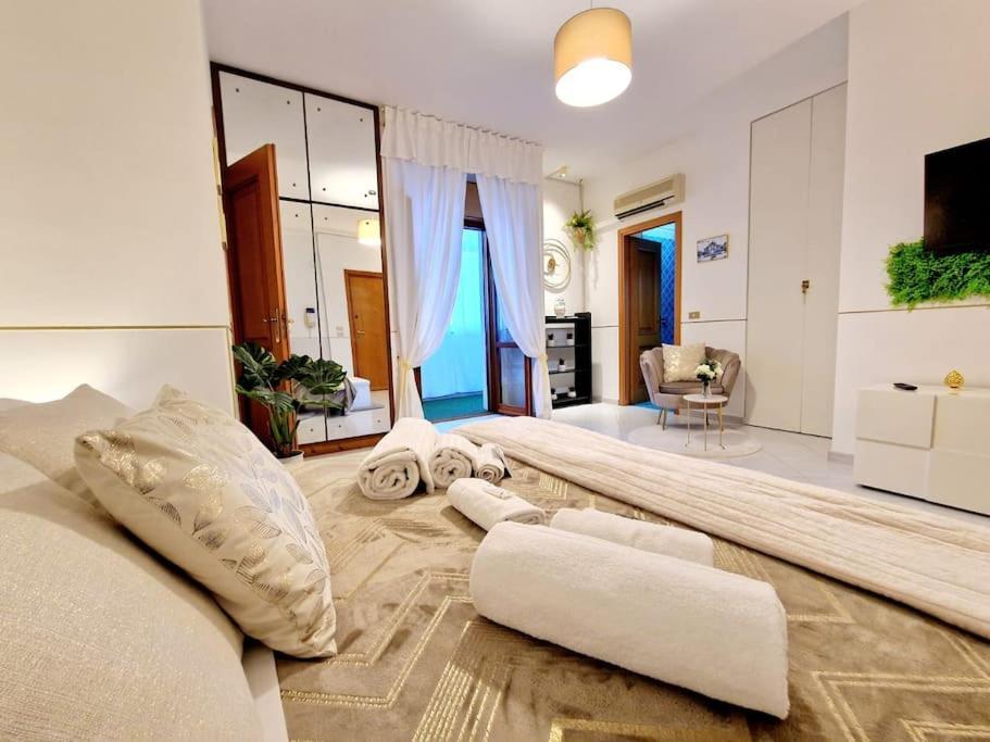 Ferienwohnung Politeama Dependance Palermo Exterior foto